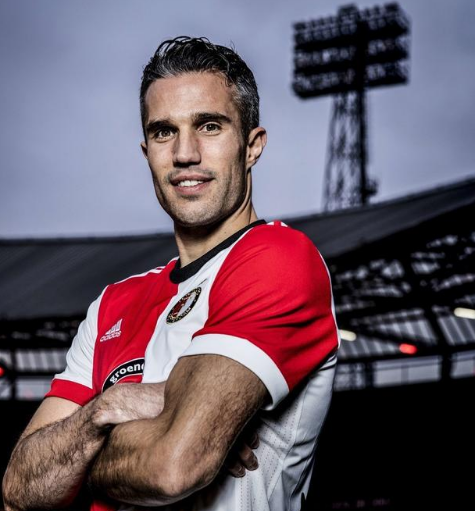 范佩西替补1分钟破门,一挑一射金左脚|范佩西|费耶诺德|破门_新浪网