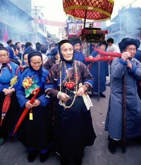 贵州屯堡女人,600多年一直穿着正宗"凤阳汉服"!