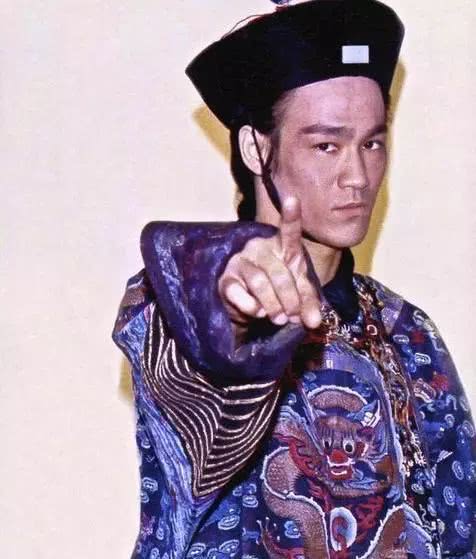 李小龙珍稀邵氏古装试妆照,饰演年羹尧,相信很多人都没见过