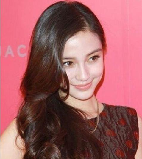 又换发色了?angelababy庆生照头发是什么颜色