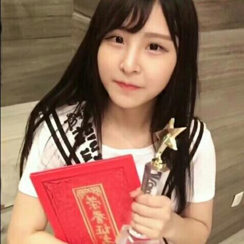 快手5大女主播实力排名!赵本山爱女球球上榜,