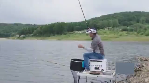 钓鲤鱼用什么打窝最好 钓鲤鱼的饵料