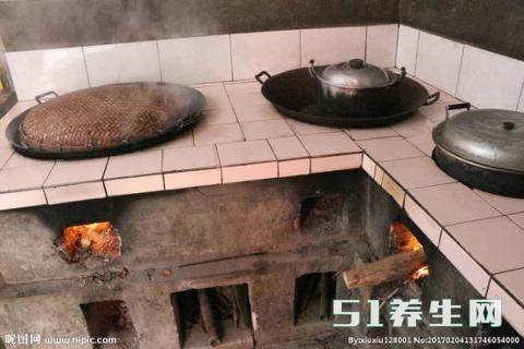 中国新农村的"灶",还用柴火,但美观整洁味道不变!