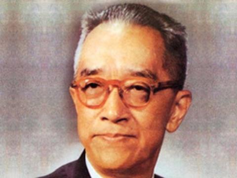 近代著名的语言文字学家黄侃,讥讽胡适是缺失下面一截的太监|胡适|黄侃|著名|太监|缺失_新浪新闻
