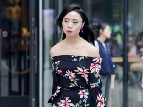 网红一根面西施, 四川古镇黄龙溪, 大展拉面神技!