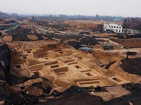 农民挖出红色土壤,你绝对不知道的秘密|古墓|土壤|墓主人|盗墓贼|农民_新浪新闻