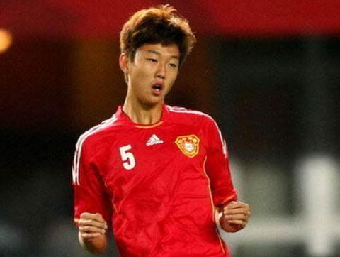 当年鲁能白菜价卖掉之人,梅西队友赞其为未来