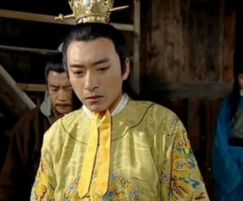 大难临头,两人约定上吊殉国,一人却装死领赏