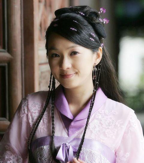 她是林依晨闺蜜,曾被已婚渣男欺骗数年,今被小7岁老公宠成公主|蔡君茹