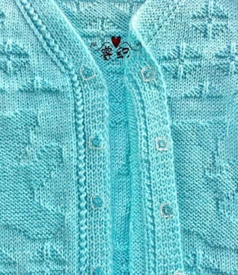 *边是9针单螺纹(最边上的两针是织双边,论坛搜——织双边,的教程)