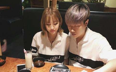 卢本伟女友uu发博: 不想回应了, 就让他们觉得我是个外围吧!