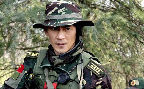 演过军人的几位明星,任天野,徐佳入围,最后一位被特招进部队