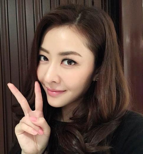 熊黛林孕肚照被晒出,网友:离开了郭富城,熊黛林更幸福!