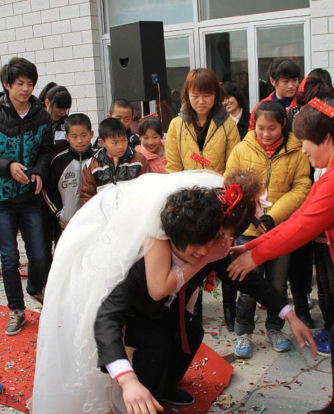 实拍河北新农村婚礼,婚宴美食,没有穷人,越来越幸福!