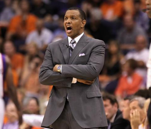 1.泰伦·卢 骑士队主教练