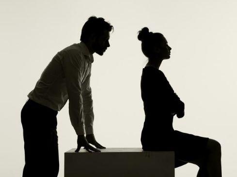 84年肖鼠人: 注意了, 明年婚姻很可能遭遇离