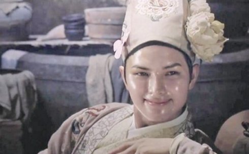 凭《西游降魔篇》猪刚鬣成名,如今《海上牧云记》演硕风苏赫抢镜