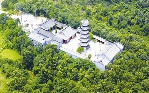 古老而又年轻的随州, 是编钟之乡, 也被誉为“专车之都”