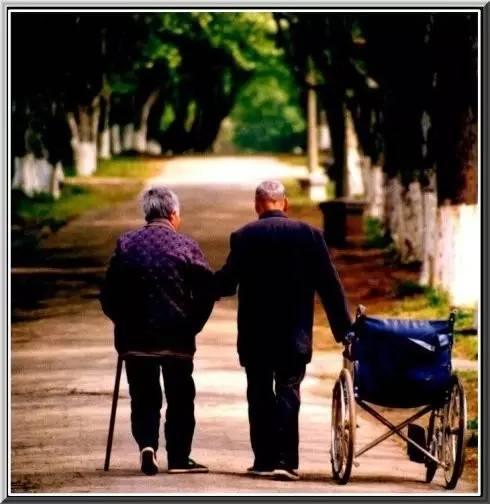 相濡以沫相伴一生