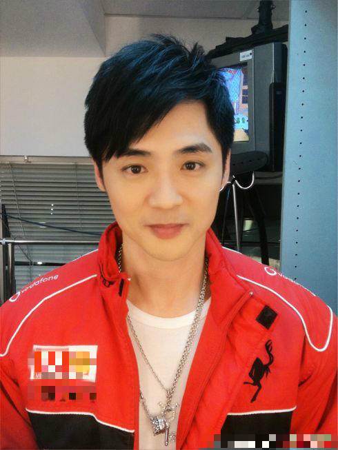 宋逸民:50万台币(折合人民币10.7万元)