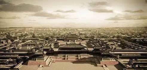 看中国几千年来人口数量变化图,预测未来会如