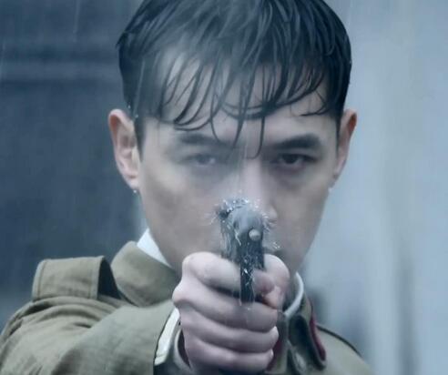 "颜"值高,"言"值更高,"演"值更是爆表,你能猜到他是谁吗