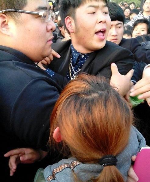 盘点明星们失态瞬间, 破口大骂拳打脚踢都有, 最受不了有人地域黑