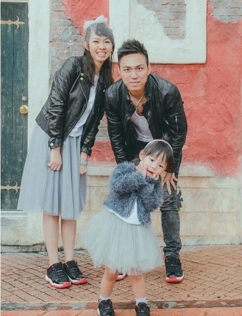 网友感慨万千|卓依婷|车祸|复出_新浪新闻