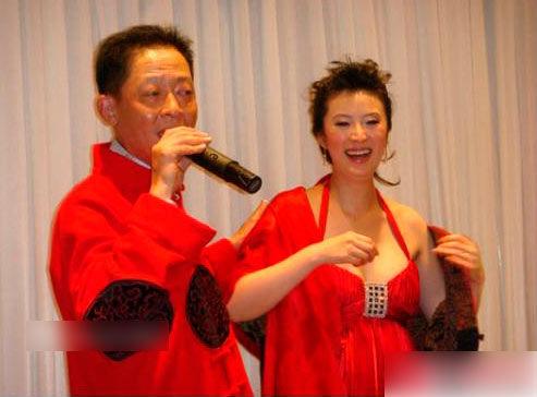 曾是许晴最爱的男人,狠心抛弃徐帆娶嫩妻,如今儿子九岁貌不惊人