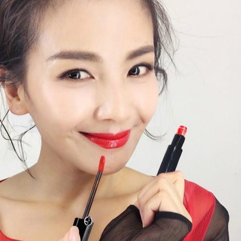 为啥女明星涂口红涂得这么有质感?教你3招,口红饱满还持久
