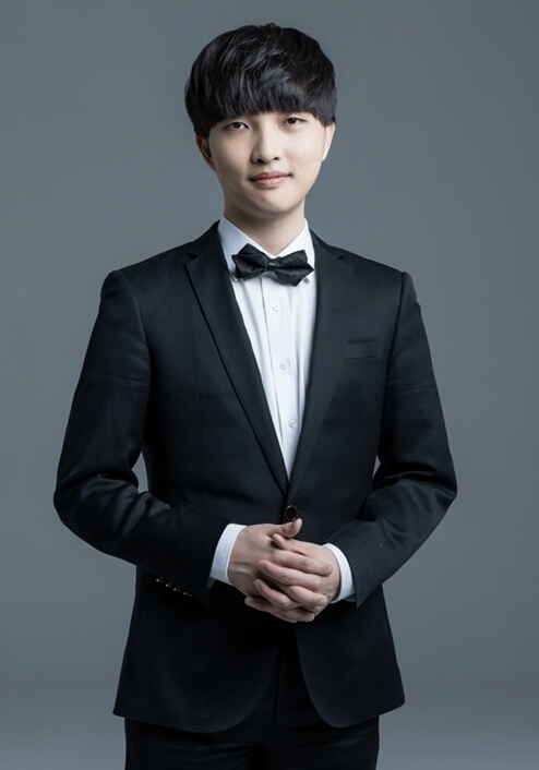 we兮夜定妆照比大舅子好看多了?实力上升怎么看都顺眼