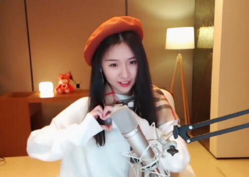 斗鱼主播礼物总榜贡献总合前十名 阿冷后来居