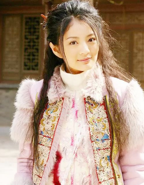 聂远版《雪山飞狐》四美你喜欢哪位?朱茵造型杀马特,阿娇颜值高