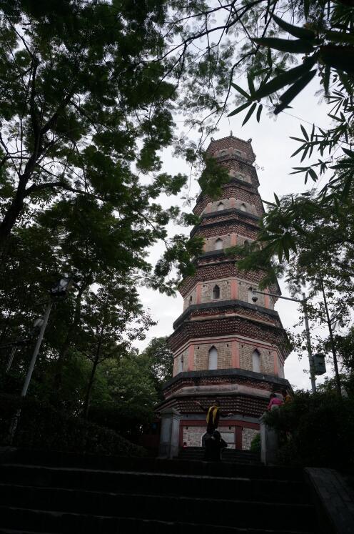 惠州西湖也有一座孤山, 是观赏西湖的最佳景点