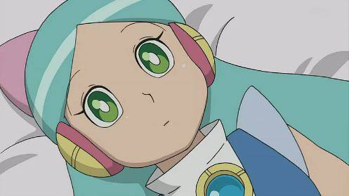 露莉是个保姆型机器人,来到大雄家.