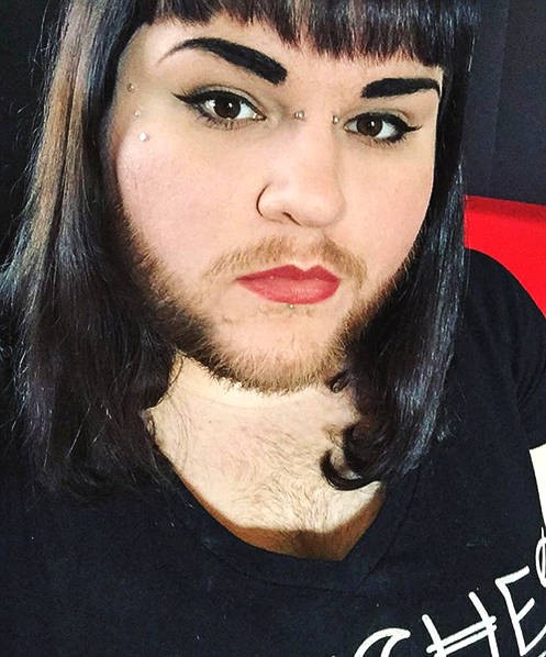 刀片刮脸会长络腮胡吗_为什么会长络腮胡