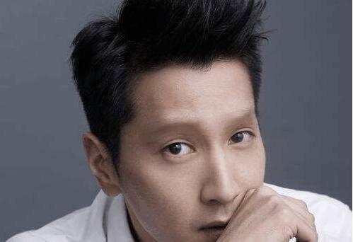 当男神们没有了眉毛,鹿晗居然没变化,李晨看起来最搞笑!