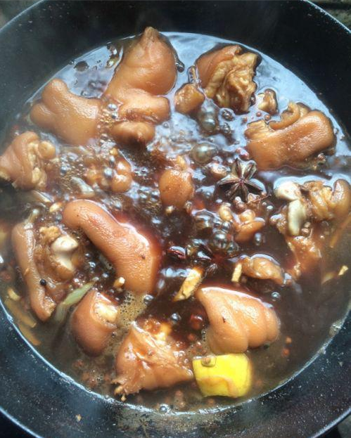 超简单无油炖猪蹄的做法春节妈妈的必备菜