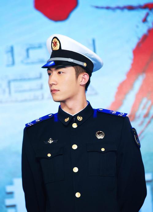 被红海行动里帅气的海军小哥哥舔屏了最牛的竟然是它