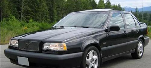 The Inheritance of Nordic Luxury Sports —— Volvo S60