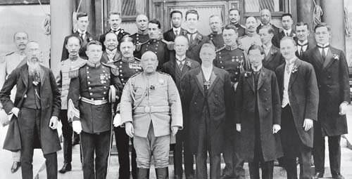 袁世凯谈条件水平有多高?给清帝退位的八项条件,包涵太多东西!|袁世凯|枭雄|退位|包涵|溥仪_新浪新闻