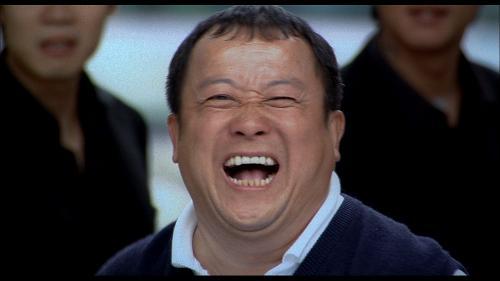 不输成龙!疯狂揩油的曾志伟是罪魁祸首?