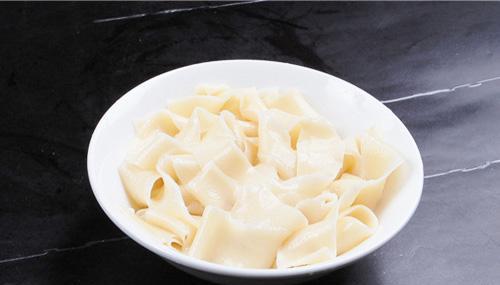 今儿搞个大的:大盘鸡 皮带面,这样做才好吃,保你一学就会!