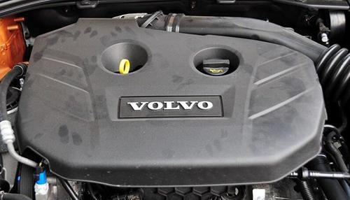 The Inheritance of Nordic Luxury Sports —— Volvo S60