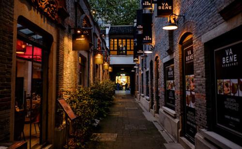 石库门里弄建筑营造技艺:上海的混血建筑与弄堂风情