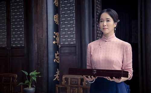 《台湾往事》首播获高评 左小青温良恭谨诠释女性魅力