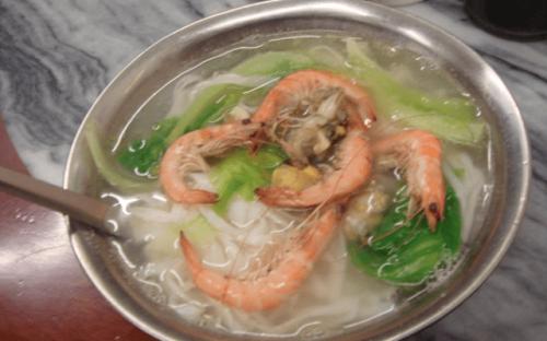 喜欢吃海鲜又喜欢吃粉的这北海海鲜粉就是你最好的选择!