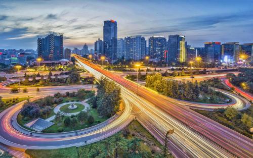 2017年中国大陆gdp最高的4座城市 上海首破3万亿 深圳超广州