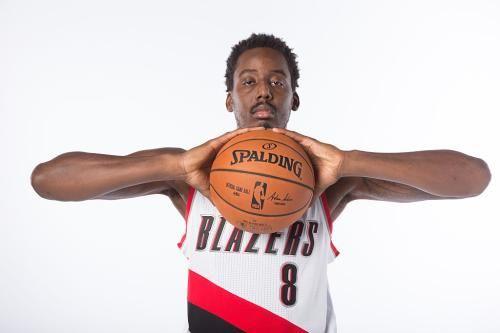 4,阿米努拥有皇位继承权内内的父亲在巴西拥有着惊人的财产,不少实体