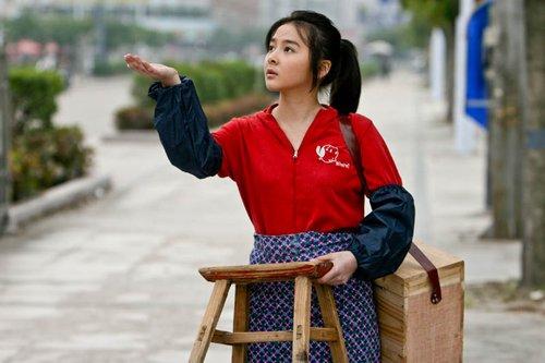 《女人不哭》中的小章子君长大了,竟被她美哭了!